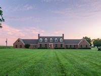 Colonial-Style Estate on 60 Acres : Bloomfield : Stoddard County : Missouri