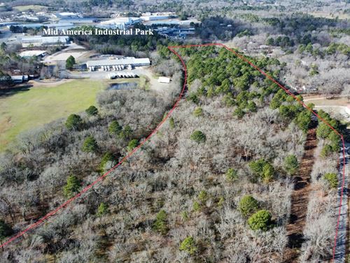 17.49 Commercial Acres in Hot : Hot Springs : Garland County : Arkansas