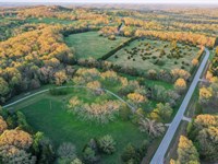 Beautiful Home and Land for Sale : Squires : Douglas County : Missouri