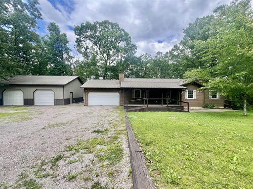 Lovely Home on 6.29 Acres : Perryville : Perry County : Missouri