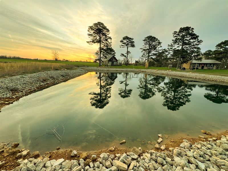 Hide Away Cabins : Cabool : Howell County : Missouri