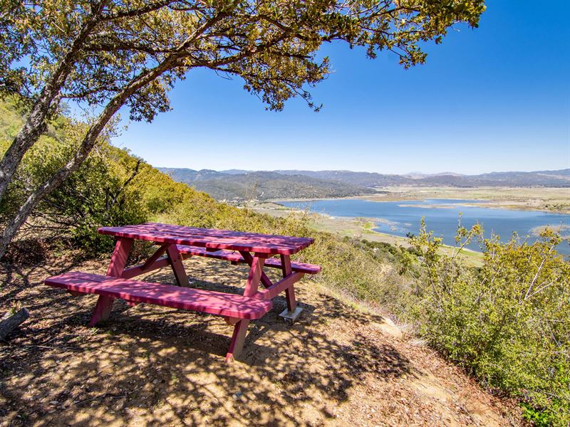 Bobcat Trail Getaway : Santa Ysabel : San Diego County : California