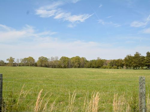 Farm Land Use : Farmville : Cumberland County : Virginia