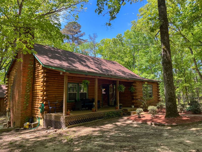 Attala County, Log Cabin on 7.5 Acr : Kosciusko : Attala County : Mississippi