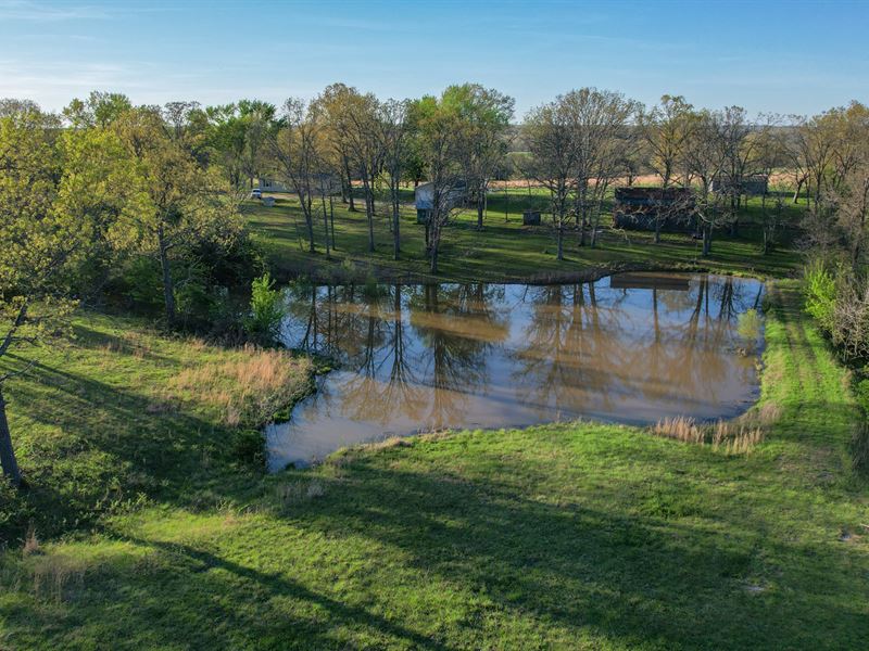 Chapel Road Farmstead : Willow Springs : Texas County : Missouri
