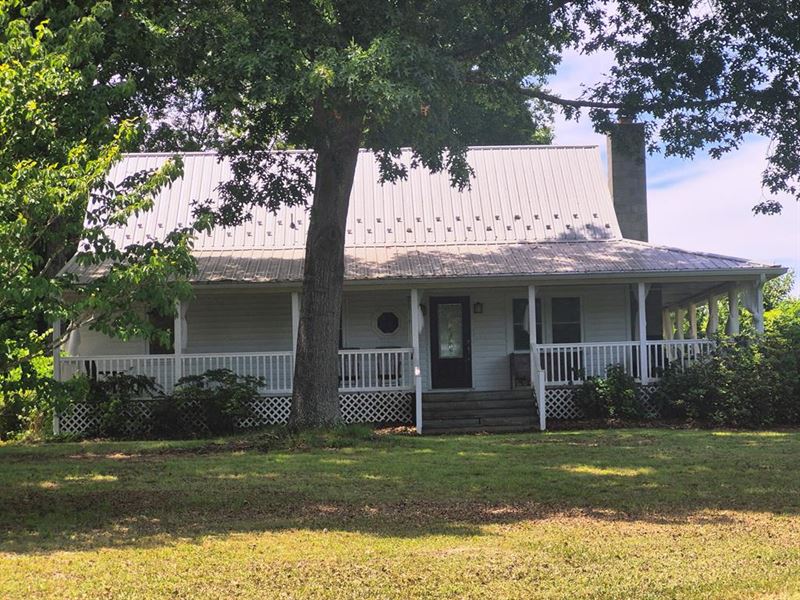 Amazing Mini Farm : Farmville : Cumberland County : Virginia