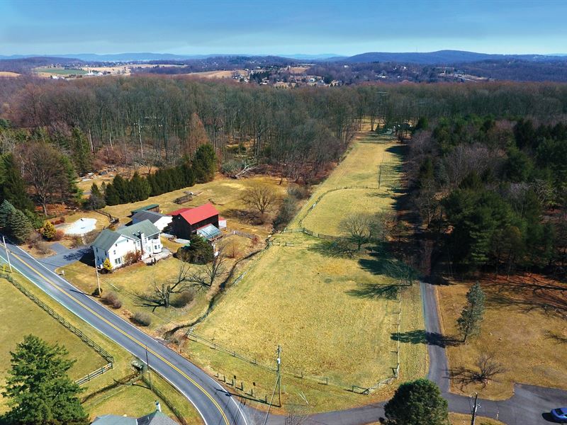 6+/- Acre Charming Farmette : Sinking Spring : Berks County : Pennsylvania