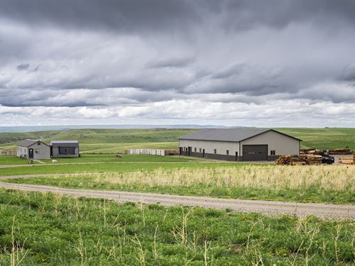 A Rare Montana Legacy : Roberts : Carbon County : Montana