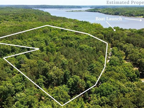 12 Acres Across From The Tennessee : Big Sandy : Benton County : Tennessee