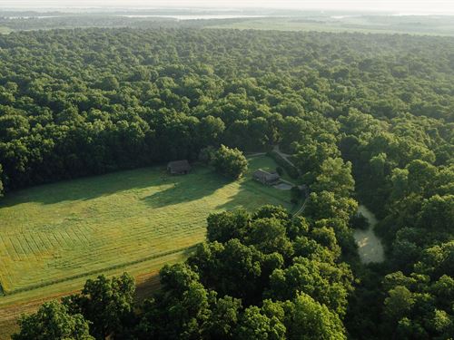 One Equity Share With A Cabin At Co : Gunnison : Bolivar County : Mississippi