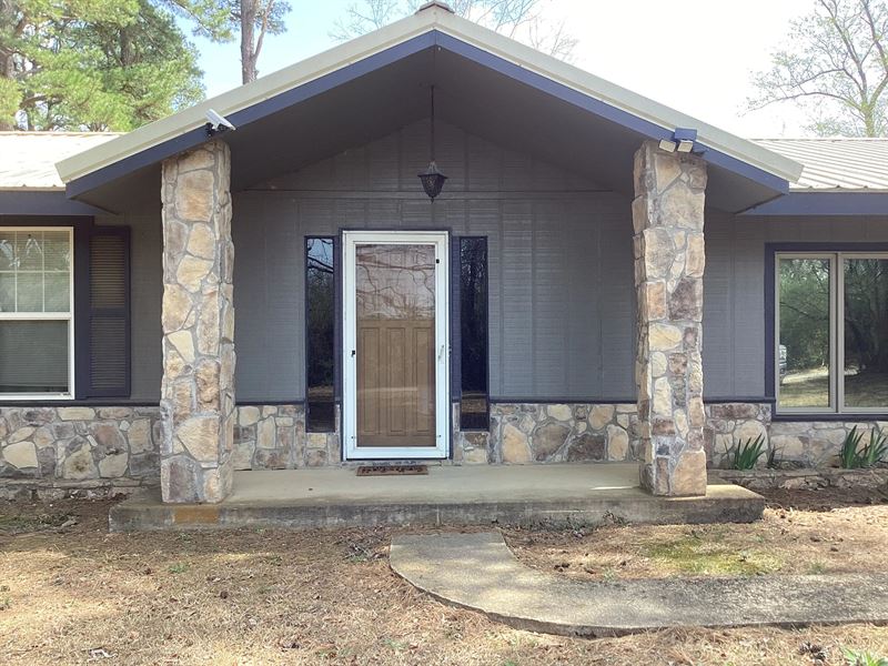 A Home On 8.97 Acres in Polk County : Wickes : Polk County : Arkansas