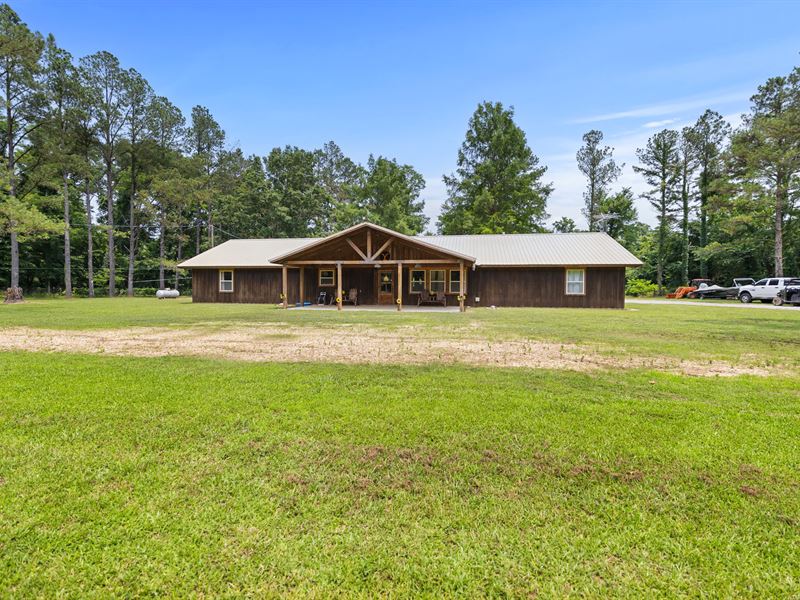 Custom 2,752 Sq ft Home on 154 Acre : Vicksburg : Warren County : Mississippi