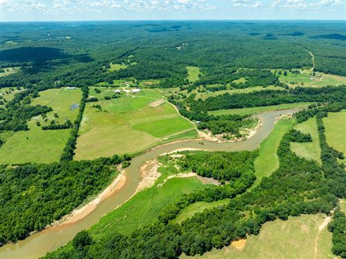 200 Acres, Strawberry River Fro : Poughkeepsie : Sharp County : Arkansas