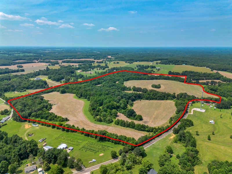 Hurricane Creek Road Farm : Lawrenceburg : Giles County : Tennessee