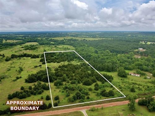 10 Acres with Trees and Creek : Stillwater : Payne County : Oklahoma