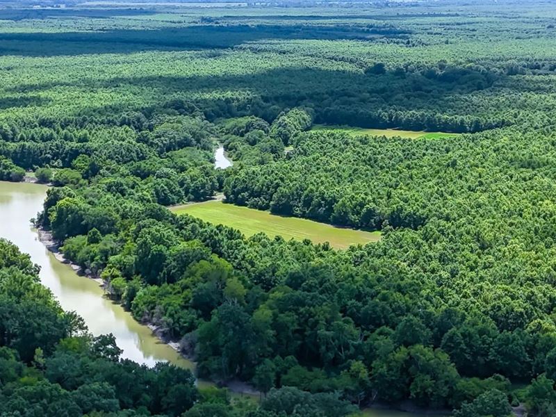 464 Acres with A Lodge in Sharkey : Rolling Fork : Sharkey County : Mississippi
