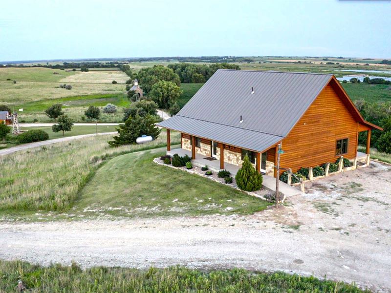 Snow Goose Lodge at Jamestown : Jamestown : Republic County : Kansas