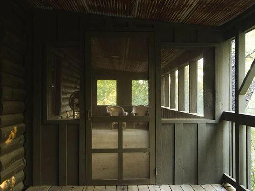 Log-And-Frame Home on 22.42 Acres : Mena : Polk County : Arkansas