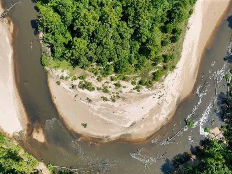 345 Acres On Bogue Chitto River : Summit : Pike County : Mississippi