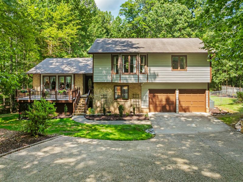 Custom Built Split Level Home : Chapel Hill : Chatham County : North Carolina