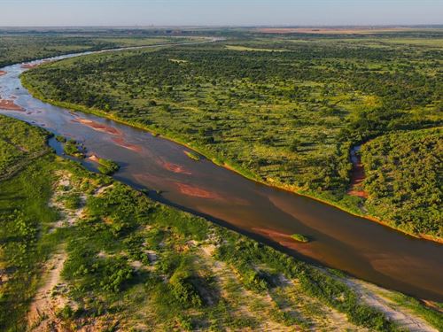 725-Acre Red River Ranch in Wilbarg : Vernon : Wilbarger County : Texas