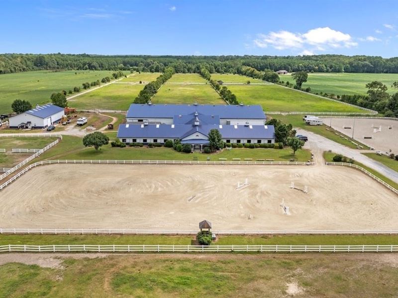 50.9 Acre Equestrian and Residentia : Chesapeake : Chesapeake County : Virginia
