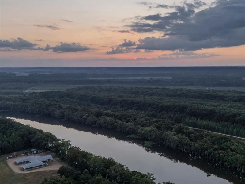 1,540 Acres with A Lodge Dixie Bra : Sidon : Leflore County : Mississippi