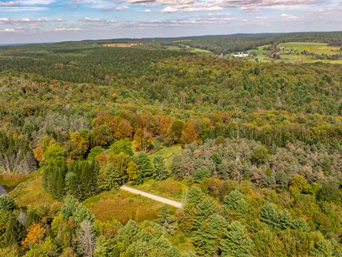 346 Cueball Road : Coventry : Chenango County : New York