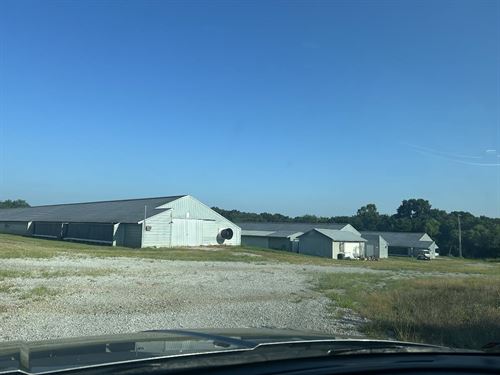 4 House Broiler Farm : Crofton : Christian County : Kentucky