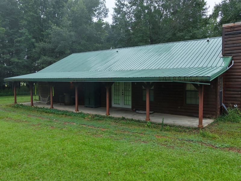 13.31 Acres with A Cabin in Leflore : Smithville : Le Flore County : Oklahoma