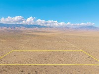 Spacious Corner Lot, $2,021.35 Down : Rosamond : Kern County : California