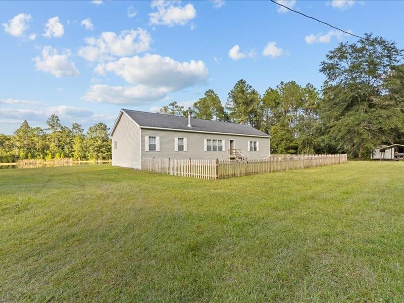 2273 GA Hwy 110, 5+ Acres with Hom : Woodbine : Camden County : Georgia