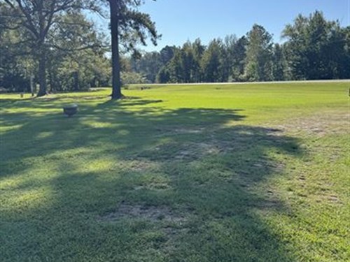 Country Living on 5.6 Acres : Brookhaven : Lincoln County : Mississippi