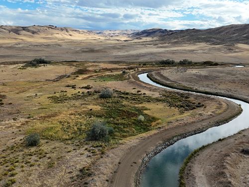 Adrian 322 Acres : Adrian : Malheur County : Oregon