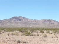 5 Acres in Golden Valley by Blm : Golden Valley : Mohave County : Arizona