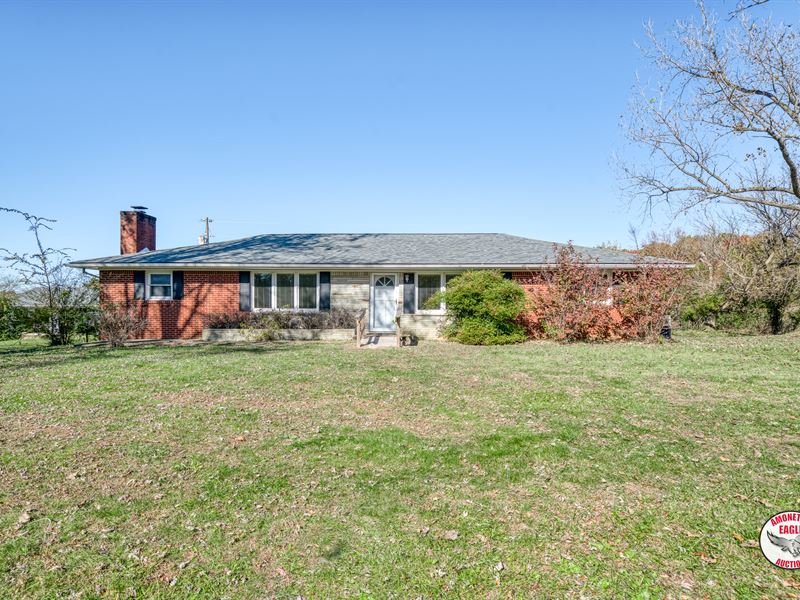 Home and Mobile Home on 11 +/- Ac : Cookeville : Putnam County : Tennessee