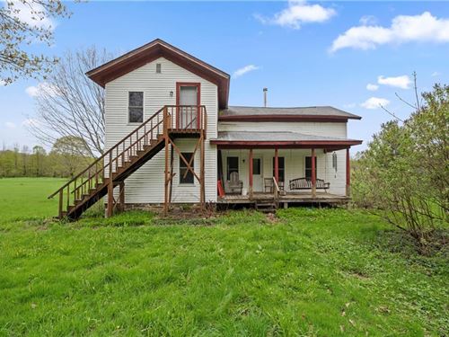 Handyman Farmhouse : Lacona : Oswego County : New York