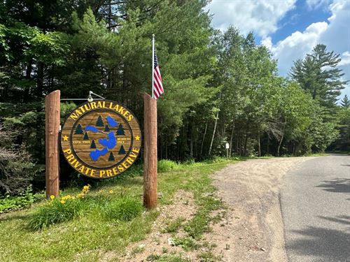Natural Lakes Parcel : Presque Isle : Vilas County : Wisconsin