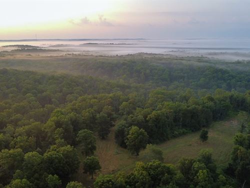 Bucksnort Ridge Retreat : McEwen : Hickman County : Tennessee