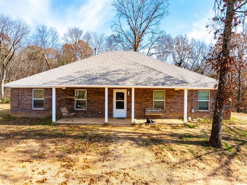 Nice Custom Brick Home on 5 Woo : Smithville : Sharp County : Arkansas
