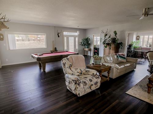 Gated 7 Acres Residence : Bly : Klamath County : Oregon