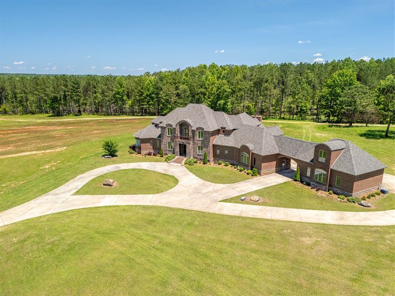 Estate Home, with Pasture, Timberla : Cusseta : Chambers County : Alabama