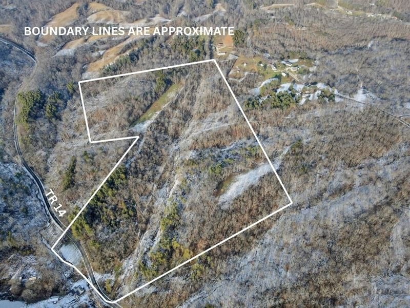 TR 14, 56 Acres : Corning : Perry County : Ohio