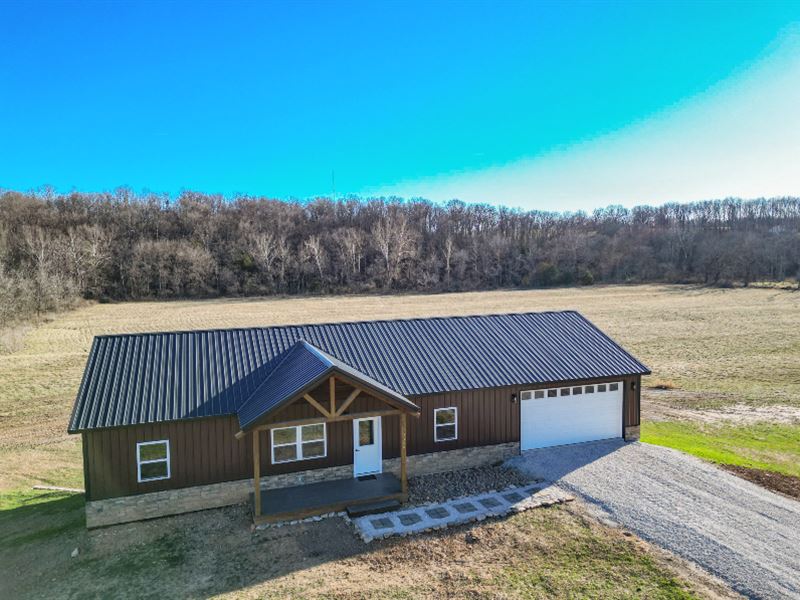 New Custom Home with Acreage : Mansfield : Wright County : Missouri