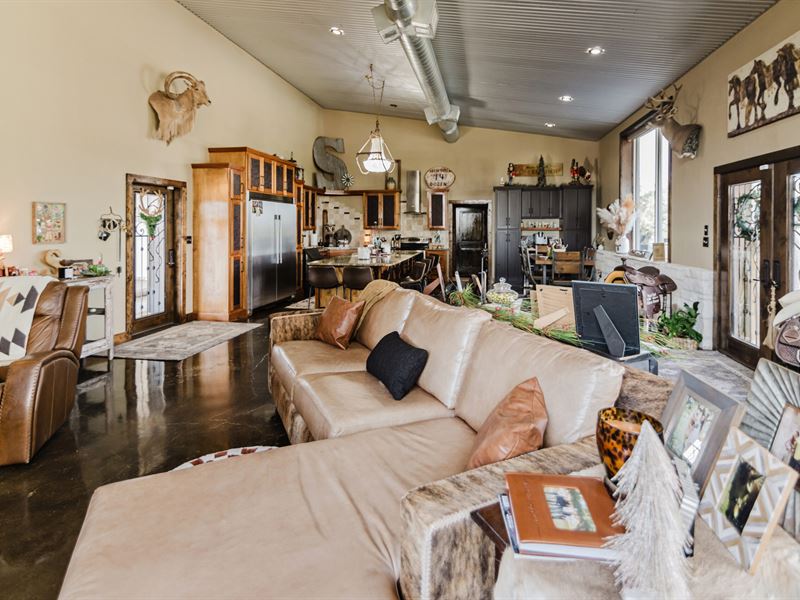 1440 Old Goliad Road, Cuero, TX : Cuero : Dewitt County : Texas