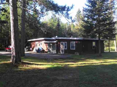 225 Lindstrom Plat Road Mls1061967 : Iron River : Iron County : Michigan