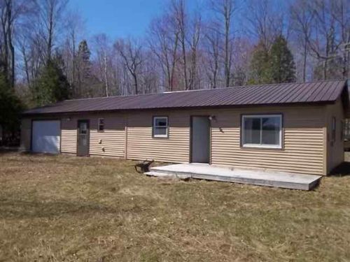 13663 Carmody Road Mls 1065231 : L'anse : Baraga County : Michigan