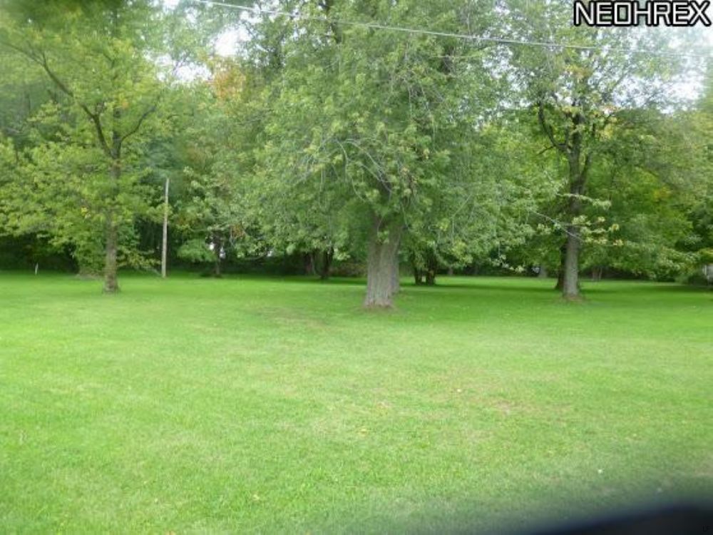8+ Lake Erie Lakefront Acres- : Saybrook : Ashtabula County : Ohio