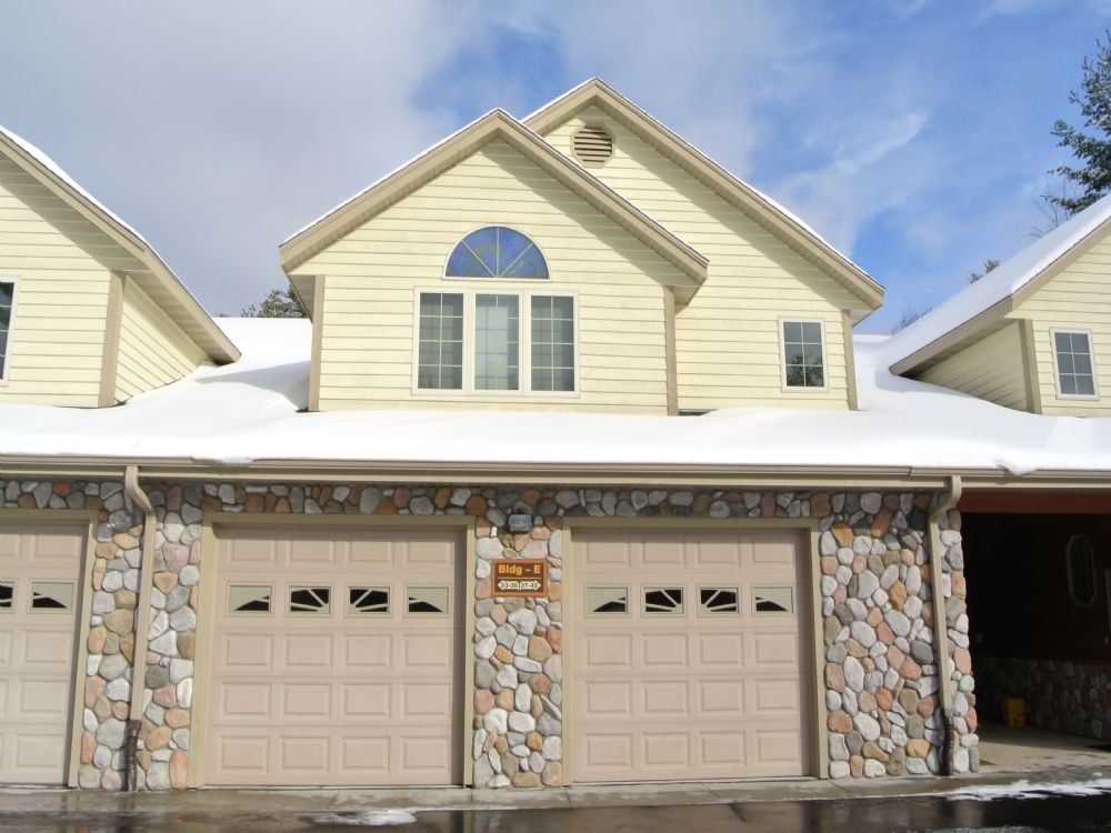 Beautiful Brandy Lake Condo Unit : Arbor Vitae : Vilas County : Wisconsin