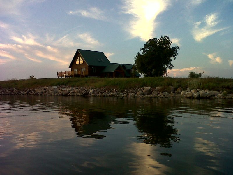 Waubay Lakes Land and Home, Farm for Sale in South Dakota, 64860